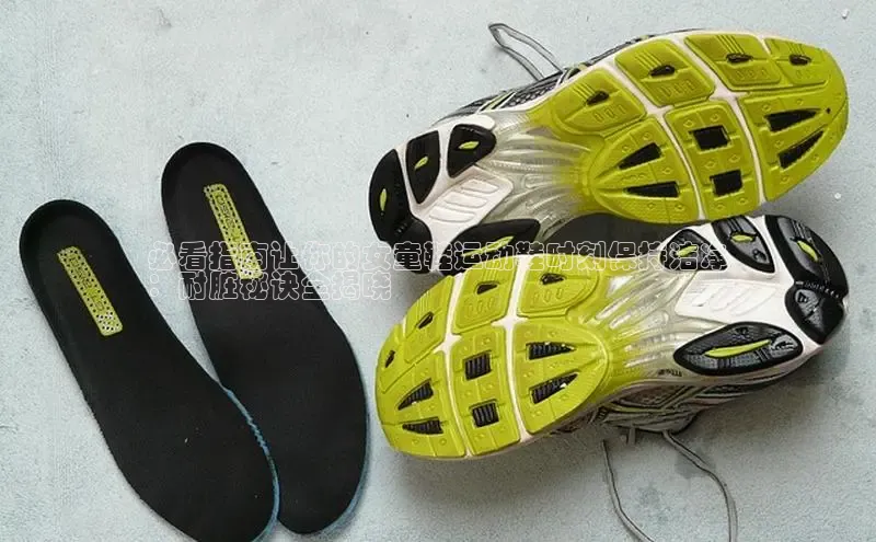 B体育官方入口APP百度信誉必看指南让你的女童鞋运动鞋时刻保持洁净
：耐脏秘诀全揭晓